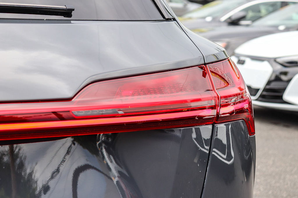 Thumbnail: 2024 Audi Q8 e-tron - 24