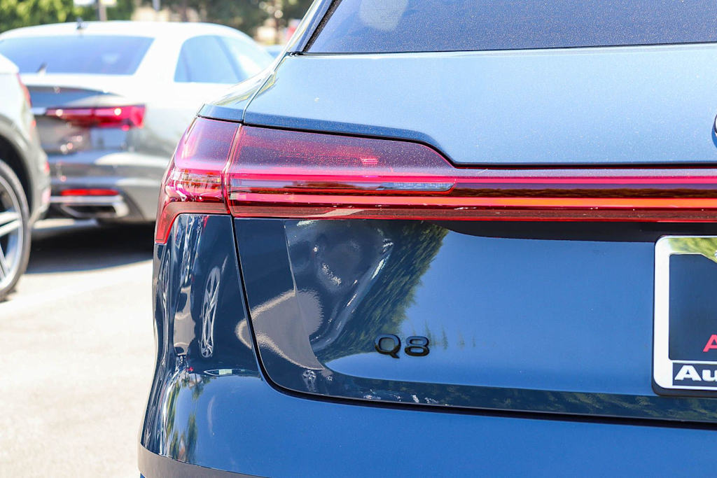 Thumbnail: 2024 Audi Q8 e-tron - 22