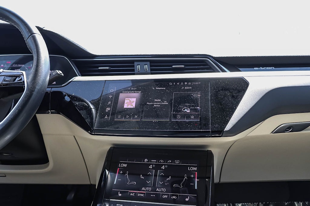 Thumbnail: 2024 Audi Q8 e-tron - 12