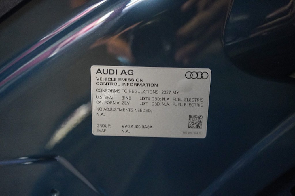 Thumbnail: 2027 Audi Q6 e-tron - 14