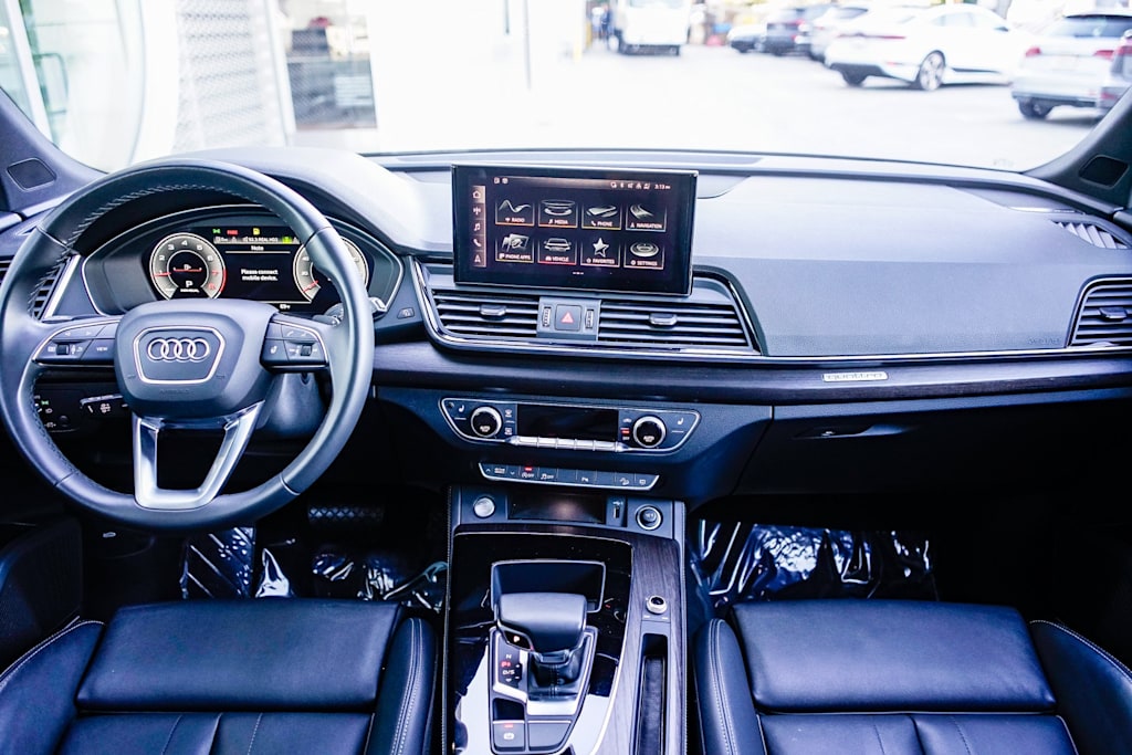 Thumbnail: 2023 Audi Q5 - 2