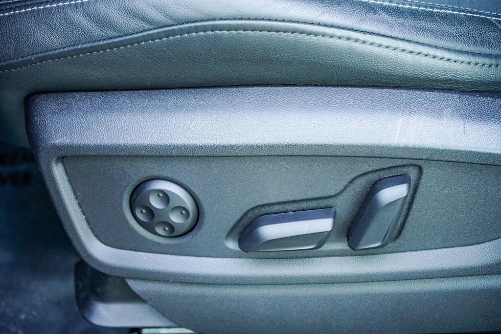 Thumbnail: 2023 Audi Q5 - 25