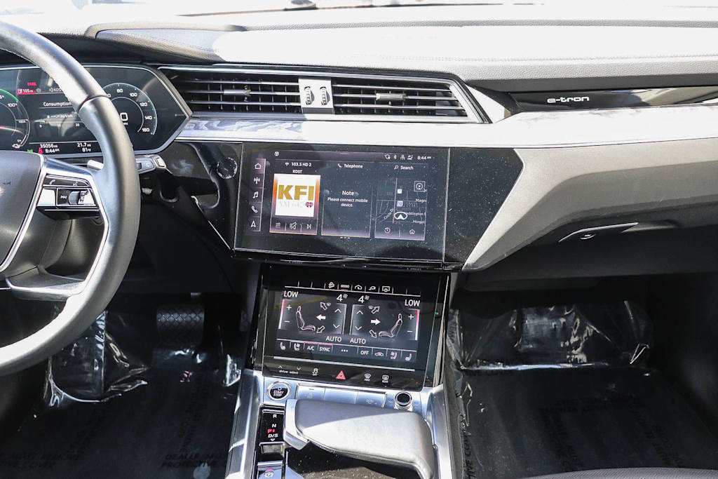 Thumbnail: 2024 Audi Q8 e-tron - 9