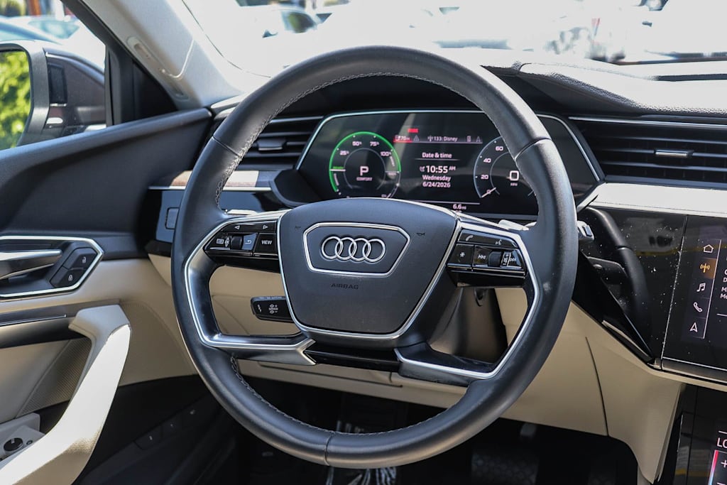 Thumbnail: 2024 Audi Q8 e-tron - 12