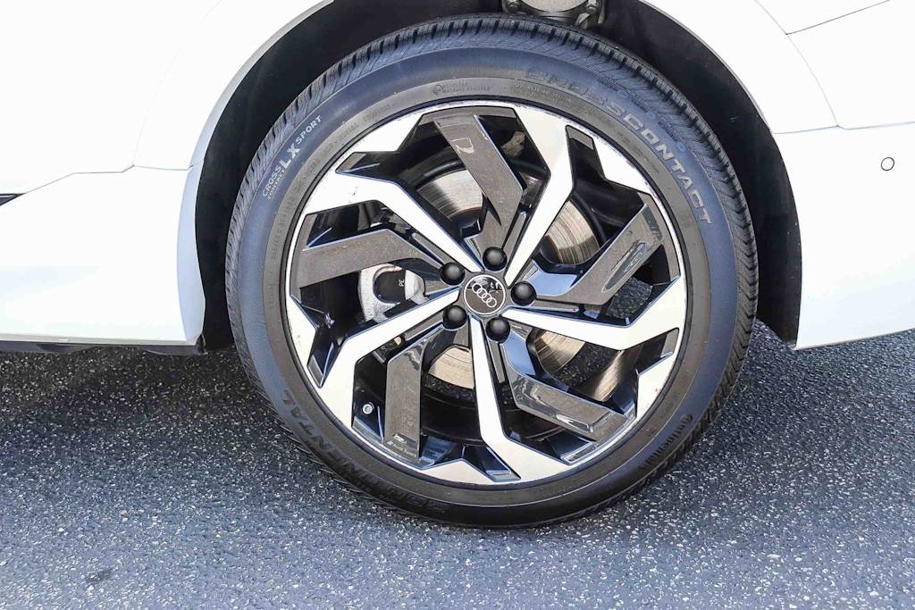 Thumbnail: 2024 Audi Q8 e-tron - 21