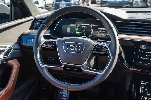 Thumbnail: 2024 Audi Q8 e-tron - 13