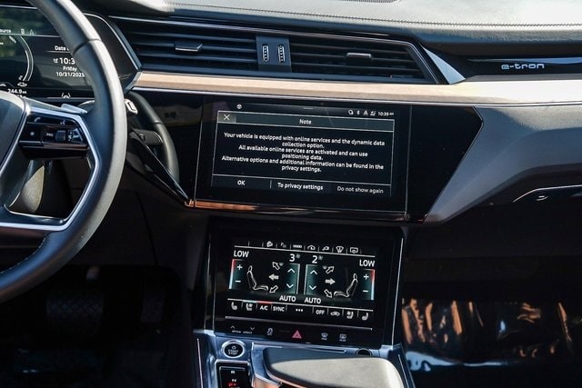 Thumbnail: 2024 Audi Q8 e-tron - 9