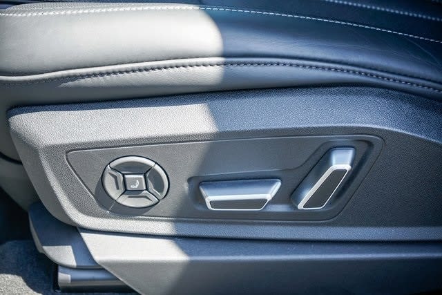 Thumbnail: 2024 Audi Q8 e-tron - 25