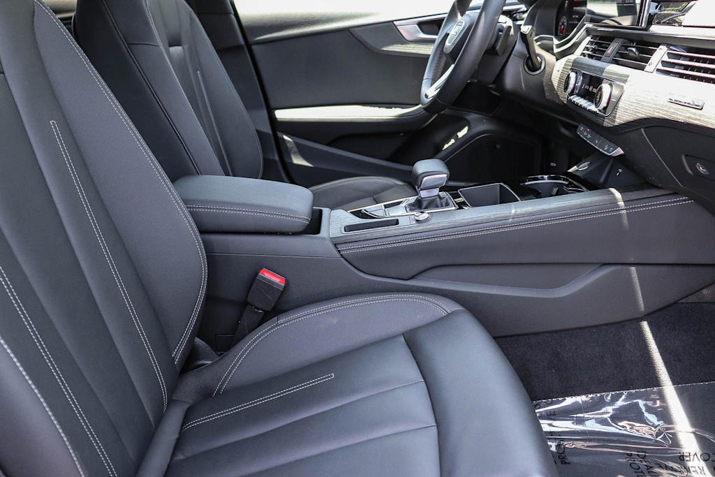 Thumbnail: 2023 Audi A4 - 9
