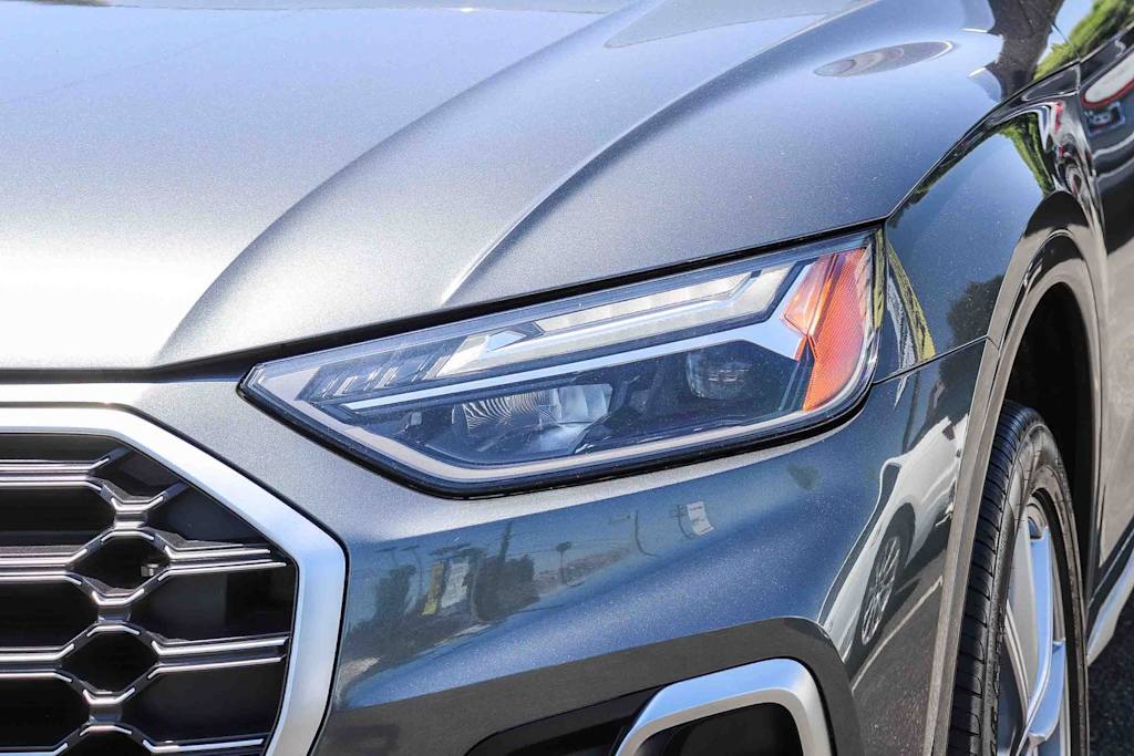 Thumbnail: 2023 Audi SQ5 - 20