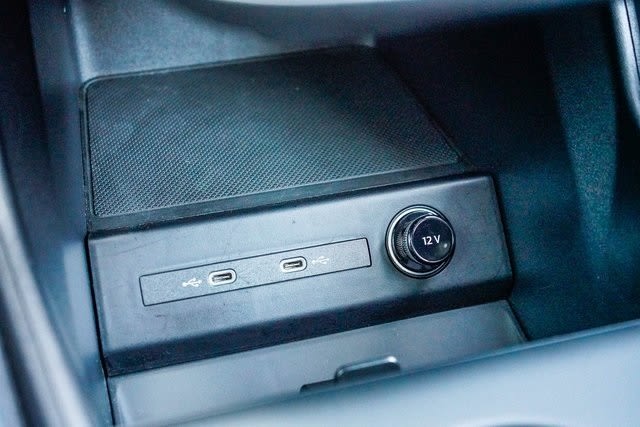 Thumbnail: 2025 Audi Q4 e-tron - 25