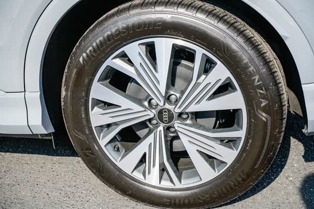 Thumbnail: 2025 Audi Q4 e-tron - 7