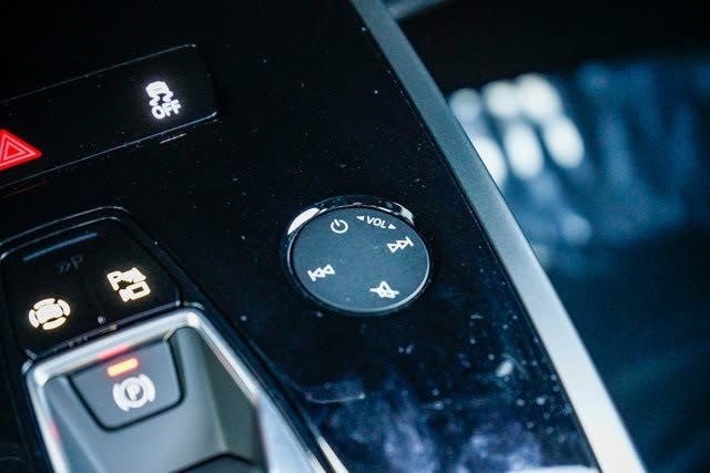 Thumbnail: 2025 Audi Q4 e-tron - 26