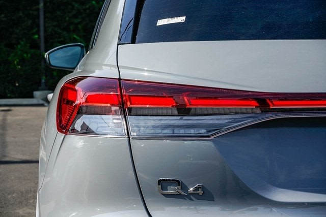 Thumbnail: 2025 Audi Q4 e-tron - 21