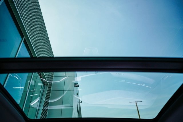 Thumbnail: 2025 Audi Q4 e-tron - 22