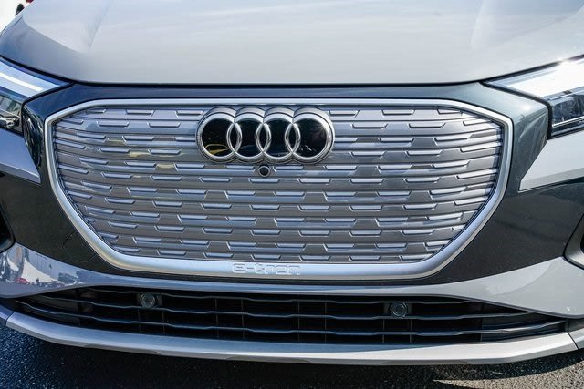 Thumbnail: 2025 Audi Q4 e-tron - 20