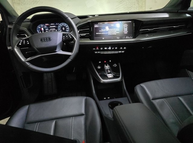 Thumbnail: 2025 Audi Q4 e-tron - 2