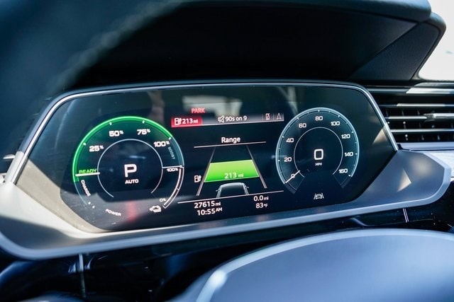 Thumbnail: 2022 Audi e-tron - 14