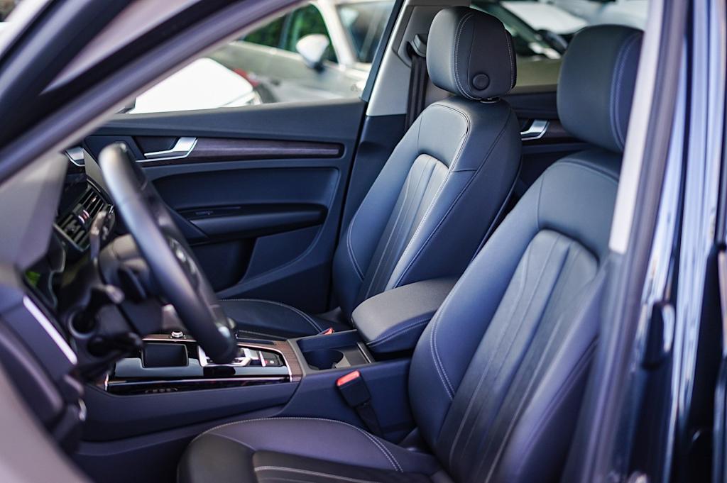 Thumbnail: 2023 Audi Q5 - 10