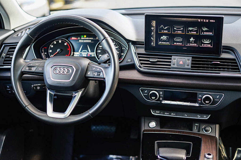 Thumbnail: 2023 Audi Q5 - 2