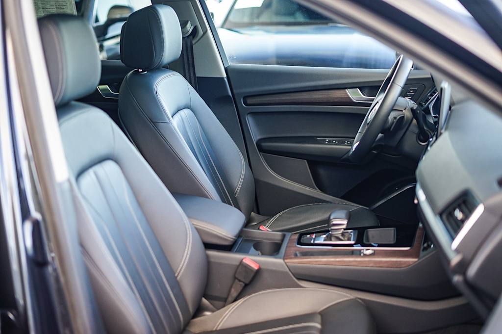 Thumbnail: 2023 Audi Q5 - 9