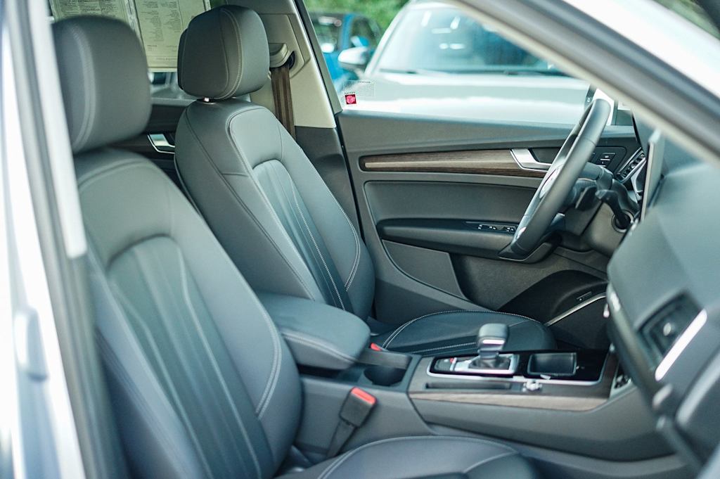 Thumbnail: 2023 Audi Q5 - 10