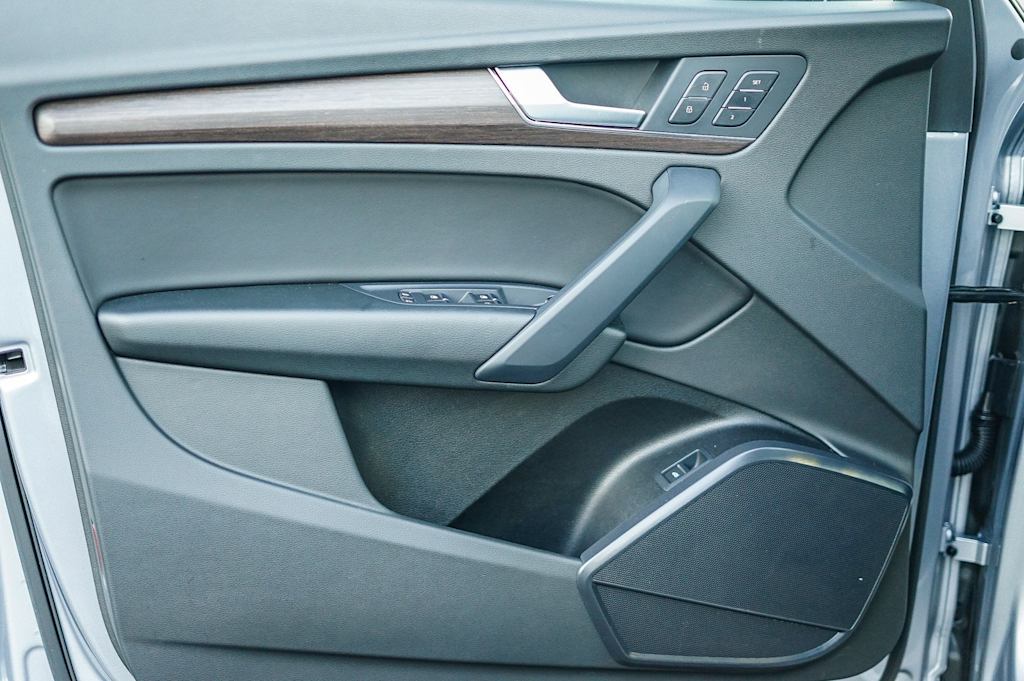 Thumbnail: 2023 Audi Q5 - 23