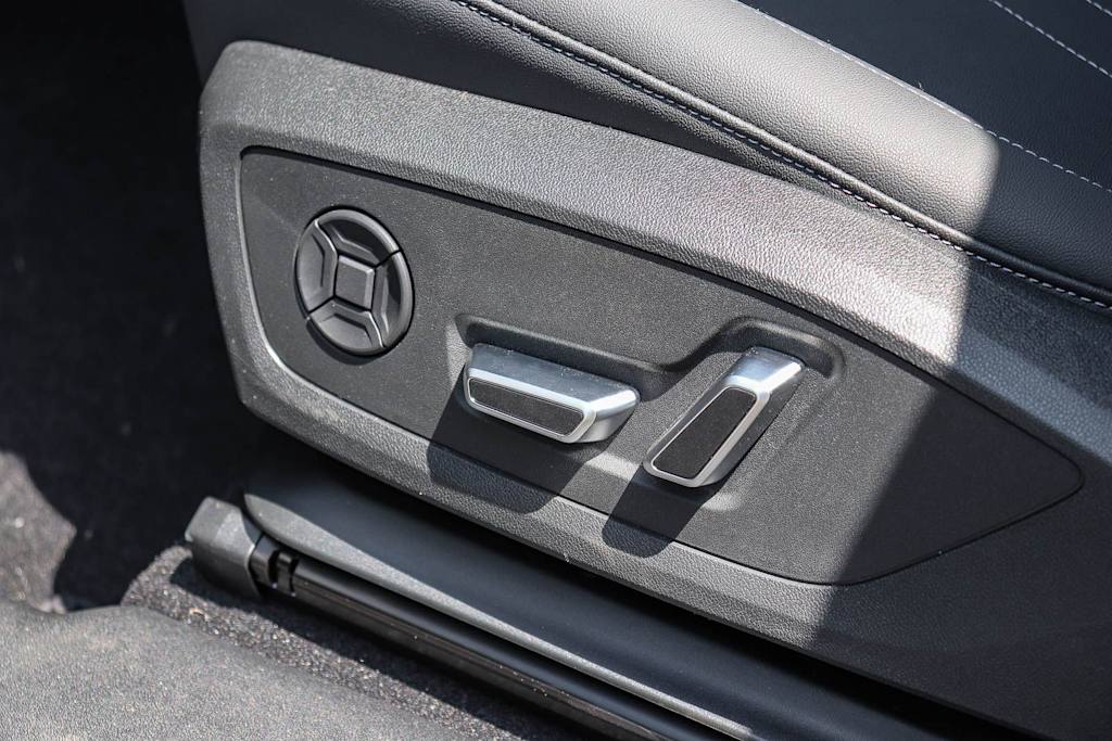 Thumbnail: 2026 Audi Q3 - 24