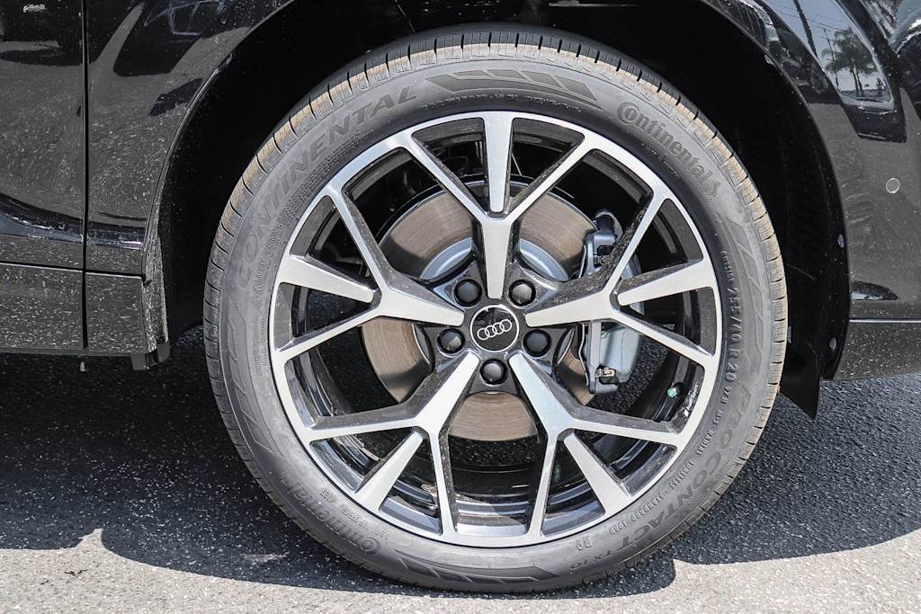 Thumbnail: 2026 Audi Q3 - 7