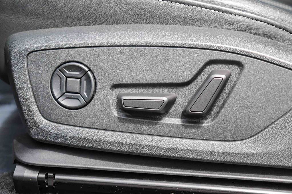 Thumbnail: 2023 Audi Q4 e-tron - 24