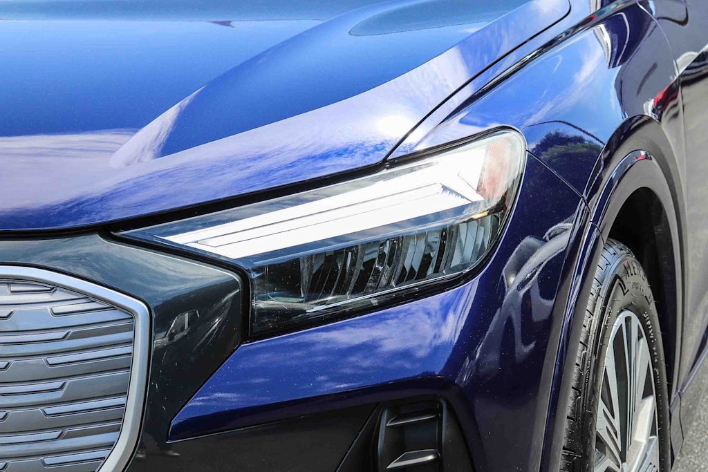 Thumbnail: 2023 Audi Q4 e-tron - 19