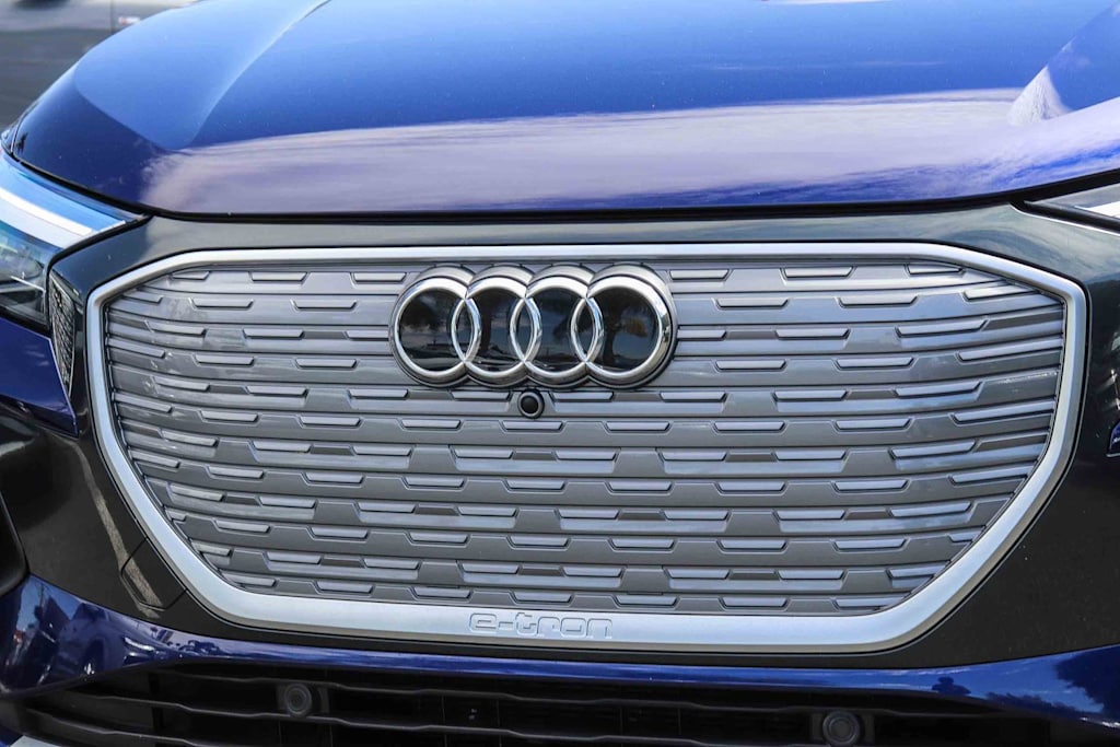 Thumbnail: 2023 Audi Q4 e-tron - 20