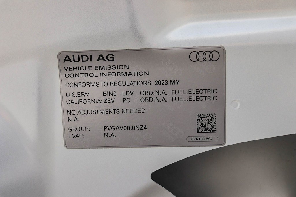 Thumbnail: 2023 Audi Q4 e-tron - 16