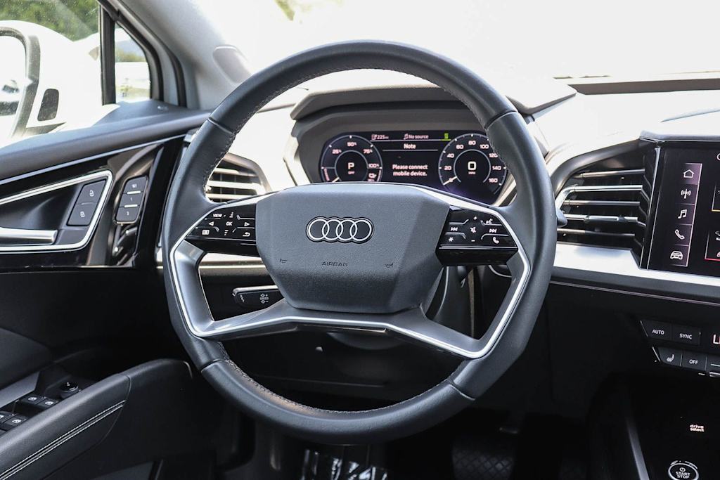 Thumbnail: 2023 Audi Q4 e-tron - 12