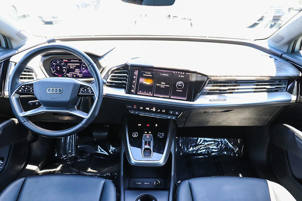 Thumbnail: 2023 Audi Q4 e-tron - 2