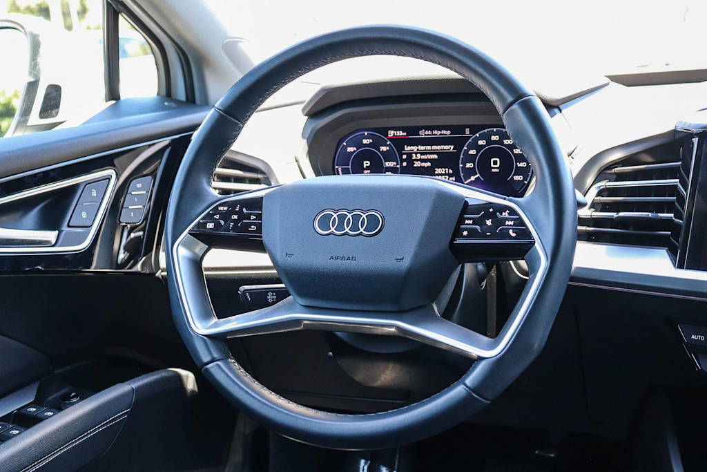 Thumbnail: 2023 Audi Q4 e-tron - 8