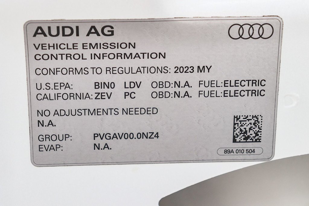 Thumbnail: 2023 Audi Q4 e-tron - 15