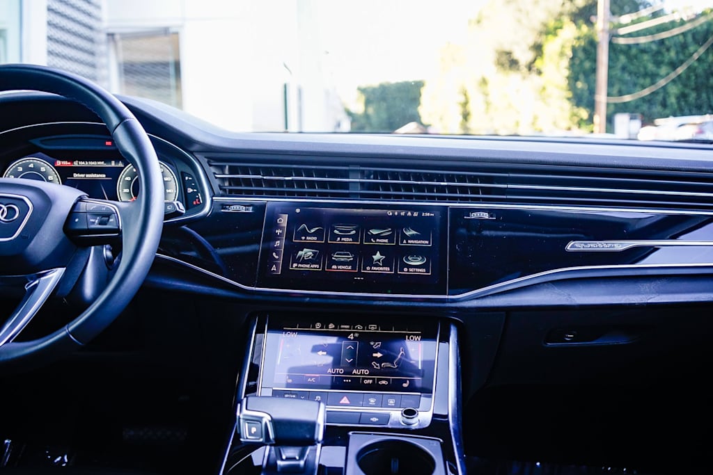 Thumbnail: 2022 Audi Q7 - 8