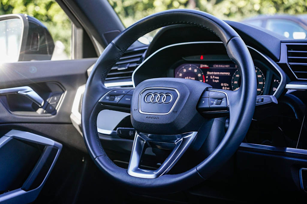 Thumbnail: 2022 Audi Q3 - 13