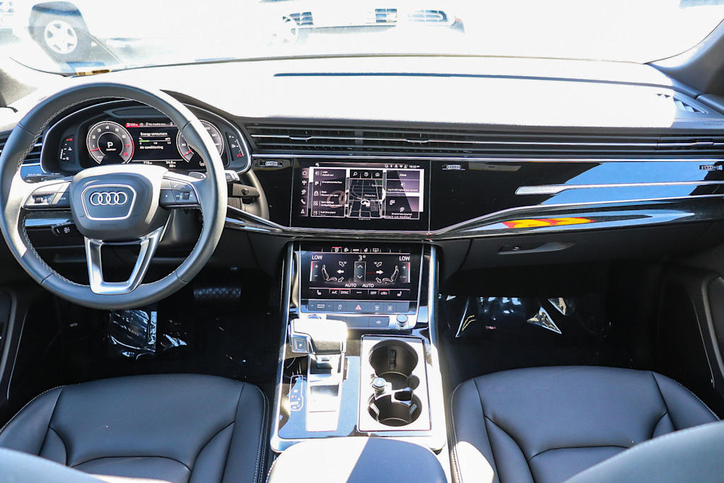Thumbnail: 2026 Audi Q8 - 2