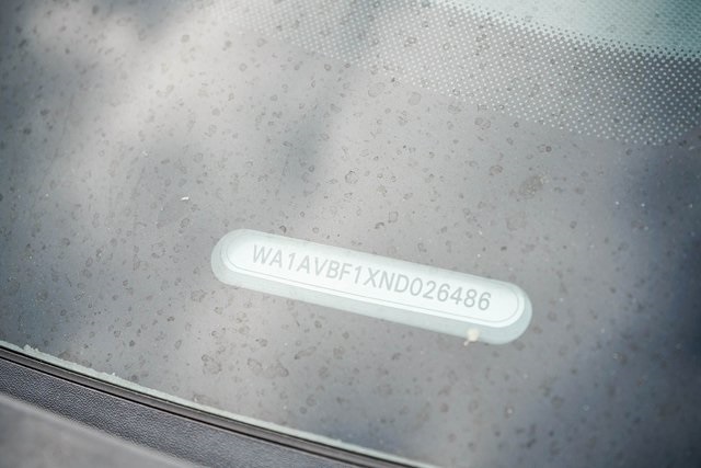 Thumbnail: 2022 Audi Q8 - 6