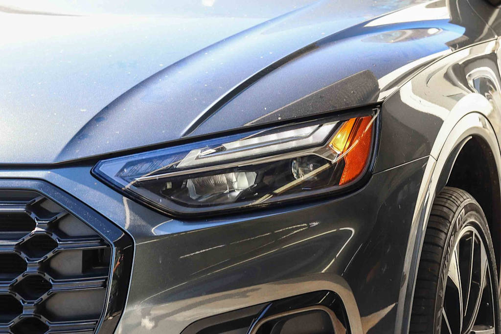Thumbnail: 2023 Audi SQ5 - 8