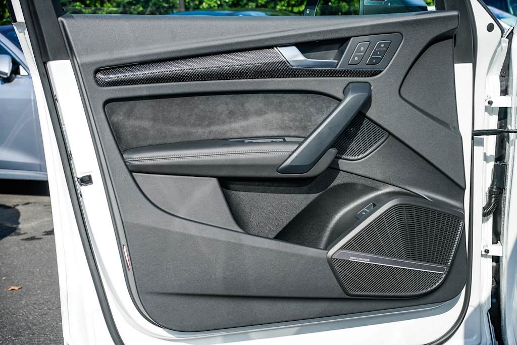 Thumbnail: 2023 Audi SQ5 - 20