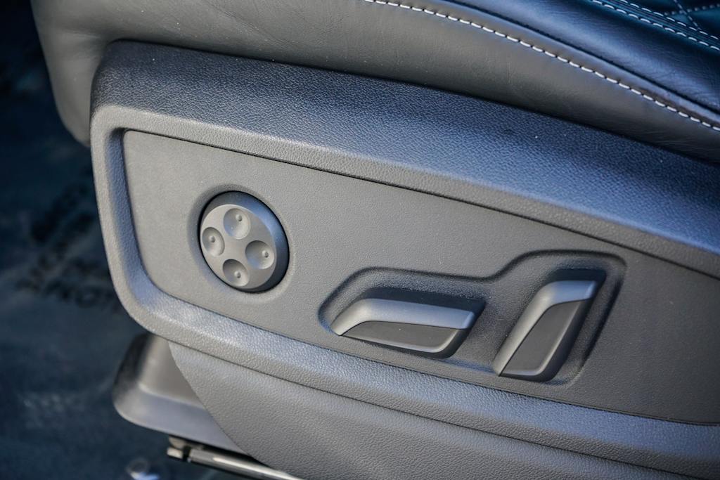 Thumbnail: 2023 Audi SQ5 - 21