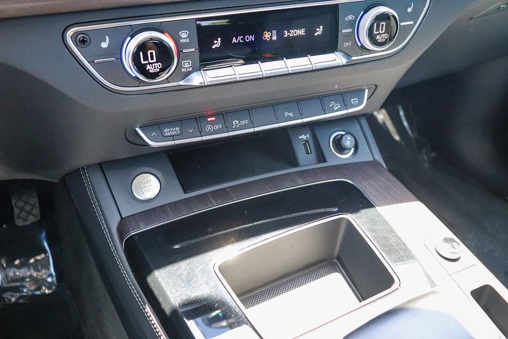 Thumbnail: 2021 Audi Q5 - 27