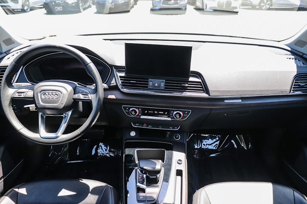 Thumbnail: 2021 Audi Q5 - 2