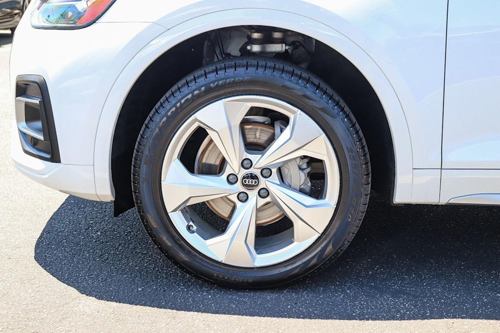 Thumbnail: 2021 Audi Q5 - 6