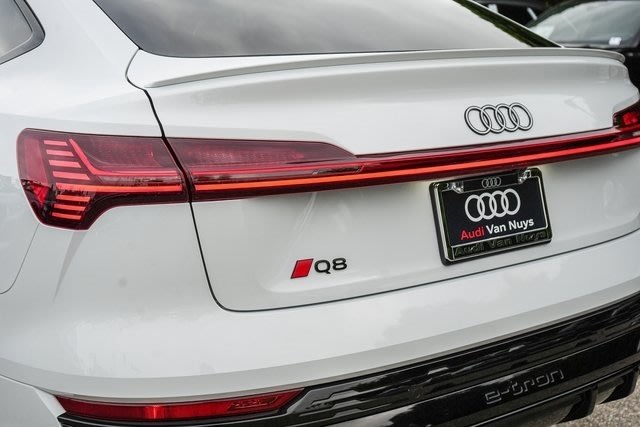 2024 Audi Q8 e-tron Premium 20