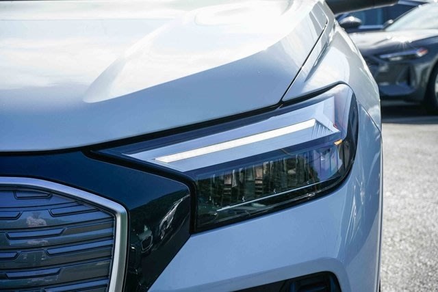 Thumbnail: 2023 Audi Q4 e-tron - 21