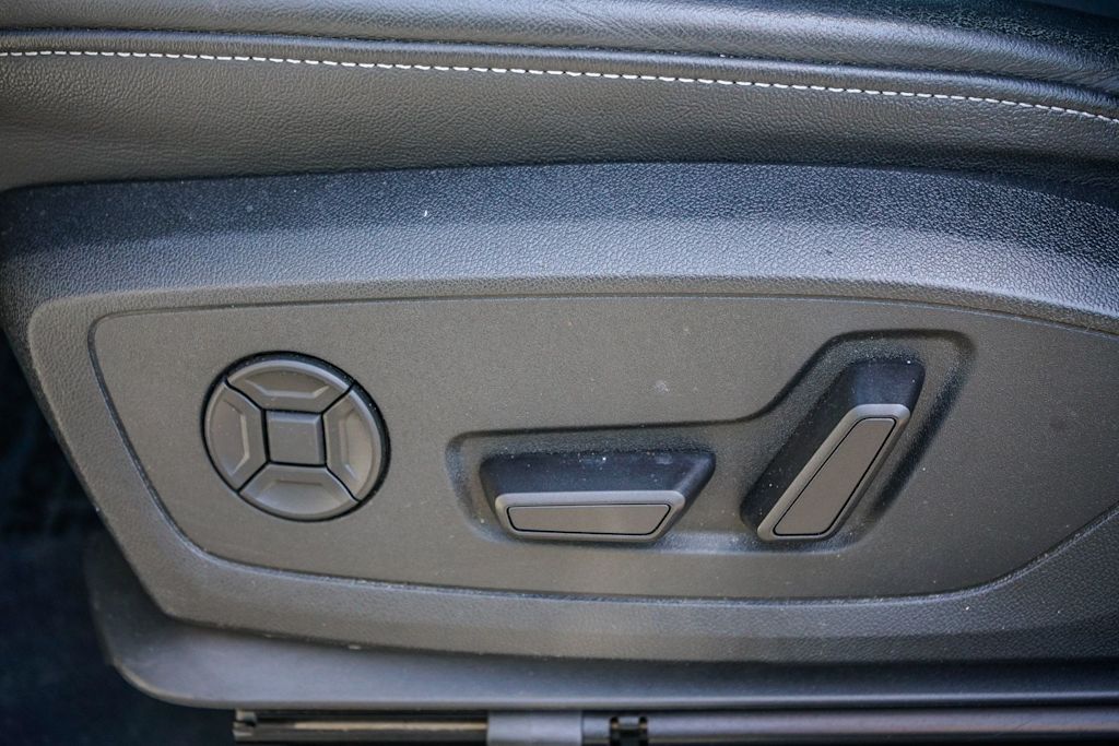 Thumbnail: 2023 Audi Q4 e-tron - 23